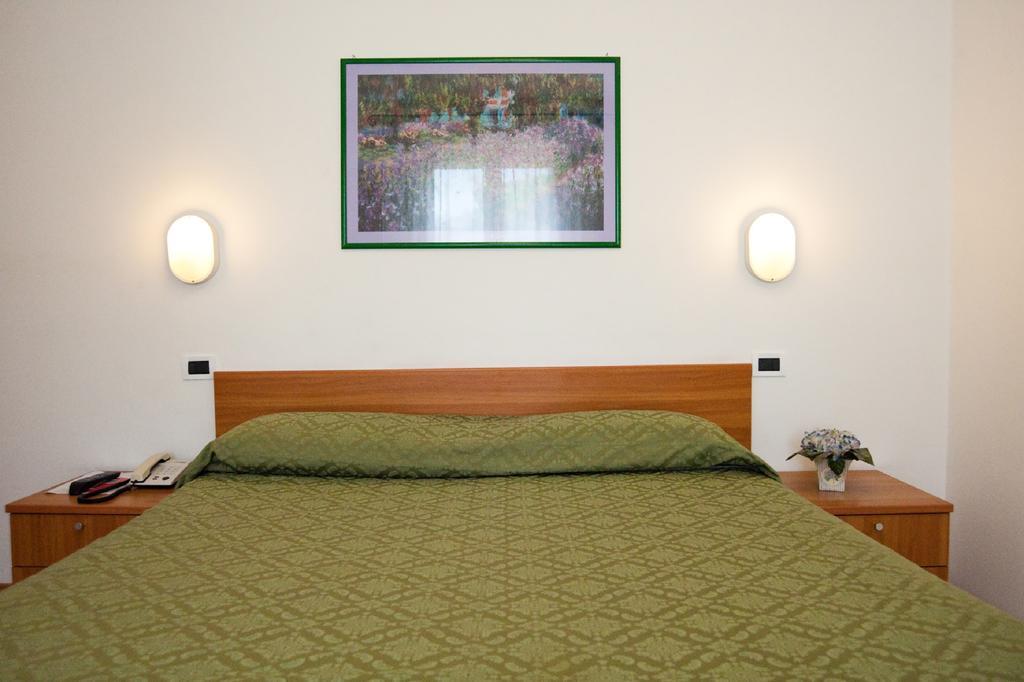 Hotel La Toscana *