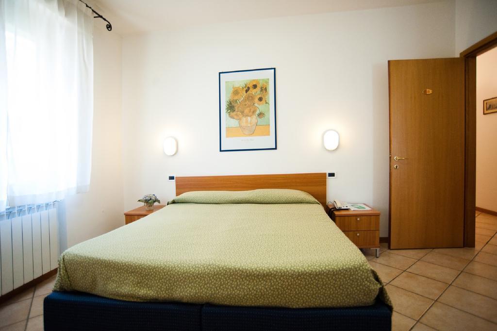 La Toscana Hotel *