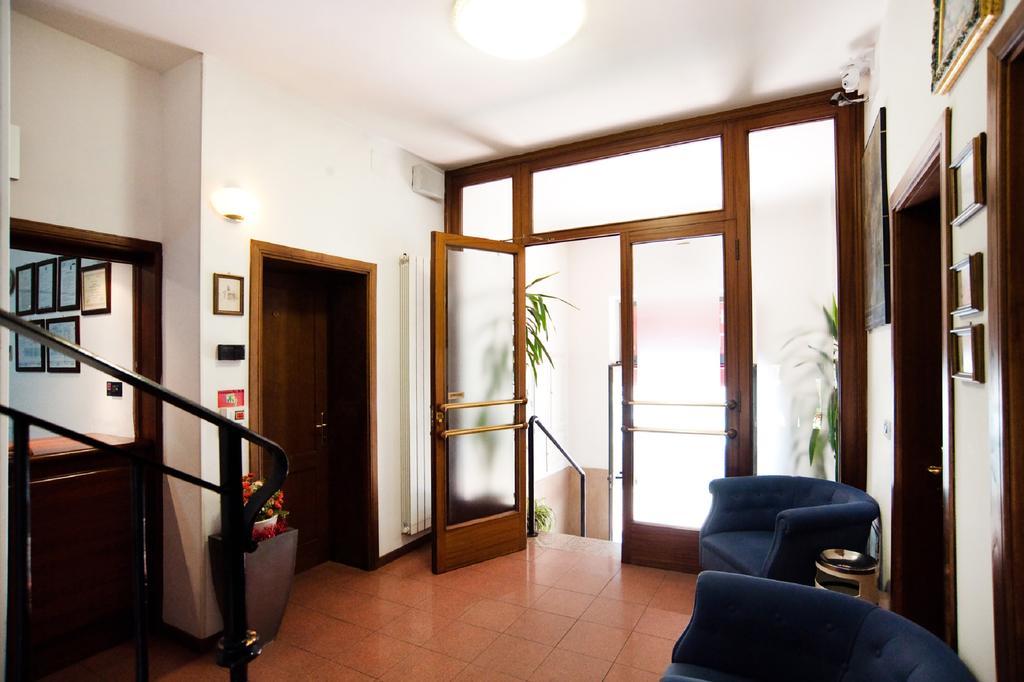 Hotel La Toscana *
